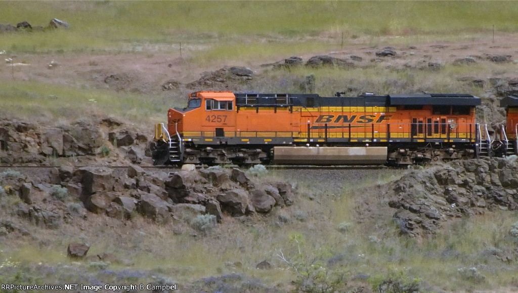 BNSF 4257